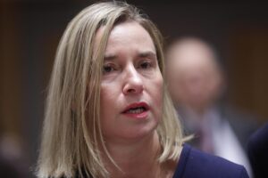 Non buttiamo la chance Nato con la Mogherini