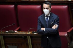 Partiti, coalizioni e maggioranza a pezzi