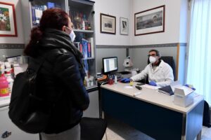 Hanno abbandonato i medici di base