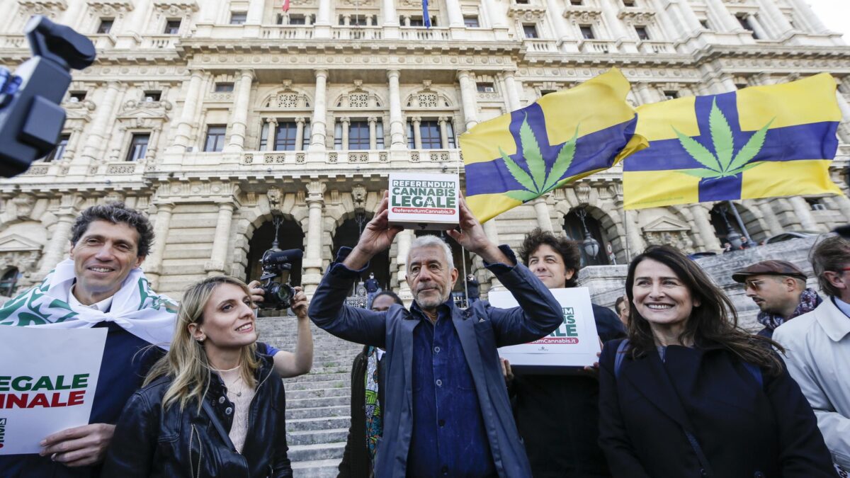 La Consulta decide il nostro  futuro sull’eutanasia, la giustizia e la droga
