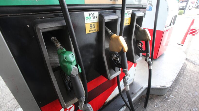 La benzina supera i 2 euro al litro. «Accise da ridurre di 20 centesimi»
