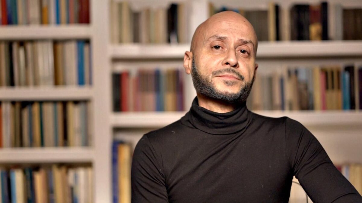 Massimo Arcangeli: «Minacciato perché critico lo schwa. Una follia che fa collassare l’italiano»