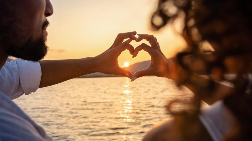 La capacità di gestire il denaro è una delle caratteristiche più attraenti per chi cerca l’amore