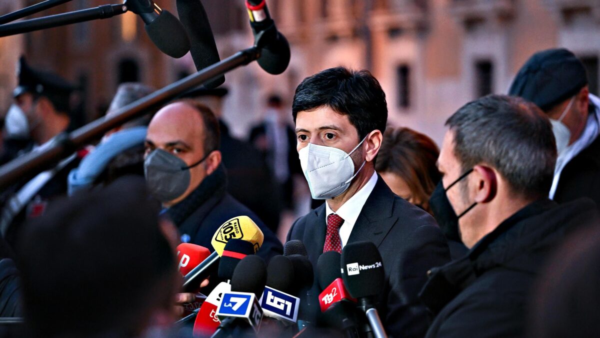 L’ossessione no vax coinvolge pure il fisco