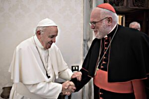 Abolizione del celibato, gay e abusi. Il vento liberal infuria sulla Chiesa