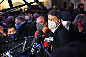 Tutto sulla società con cui i cinesi strapagano Renzi