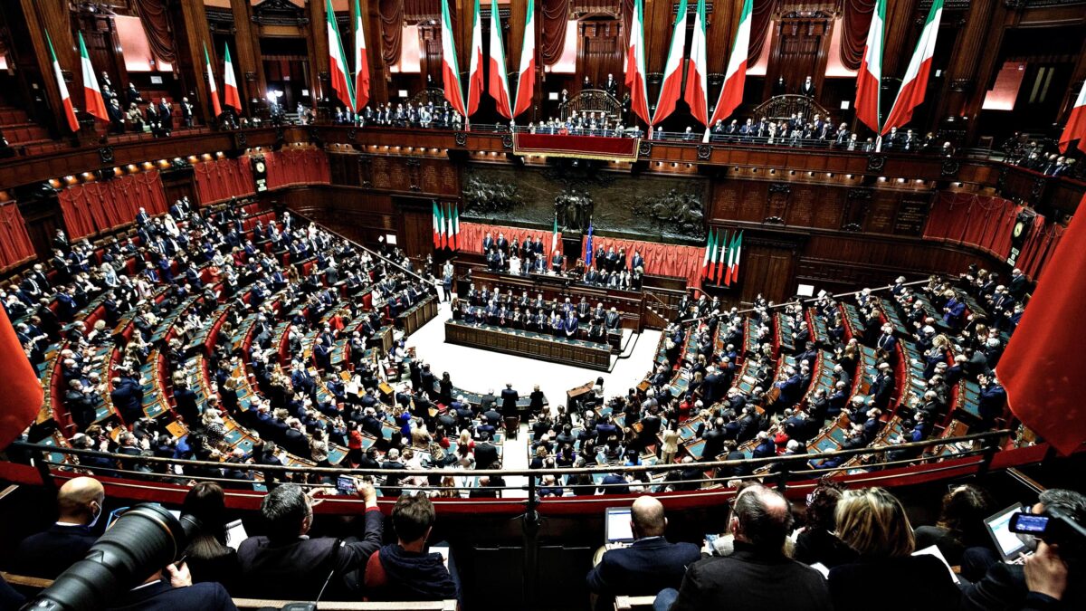 In Parlamento arrivano tre decreti. L’Aula corregga le follie del governo