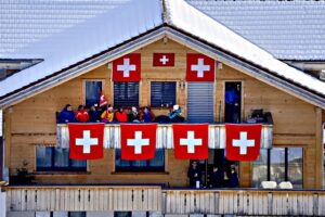 Svizzera, addio a card e mascherine. Tutta Europa riapre. Tranne l’Italia