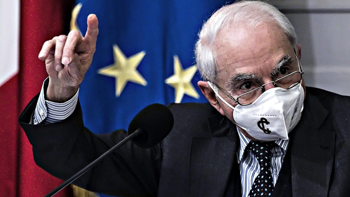 Lo show di Amato toglie il velo alla Consulta