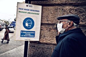 Se davvero seguite la scienzatogliete le restrizioni subito