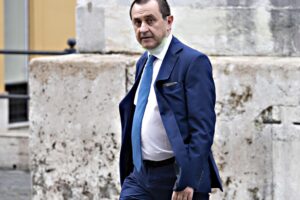 «Emendamento a favore della Bat». Strali ex M5s sul renziano Rosato