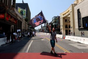 Individuati gli autori di QAnon, la setta complottista che ha sedotto milioni di americani