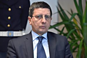 Creazzo se ne va, Renzi non canta vittoria
