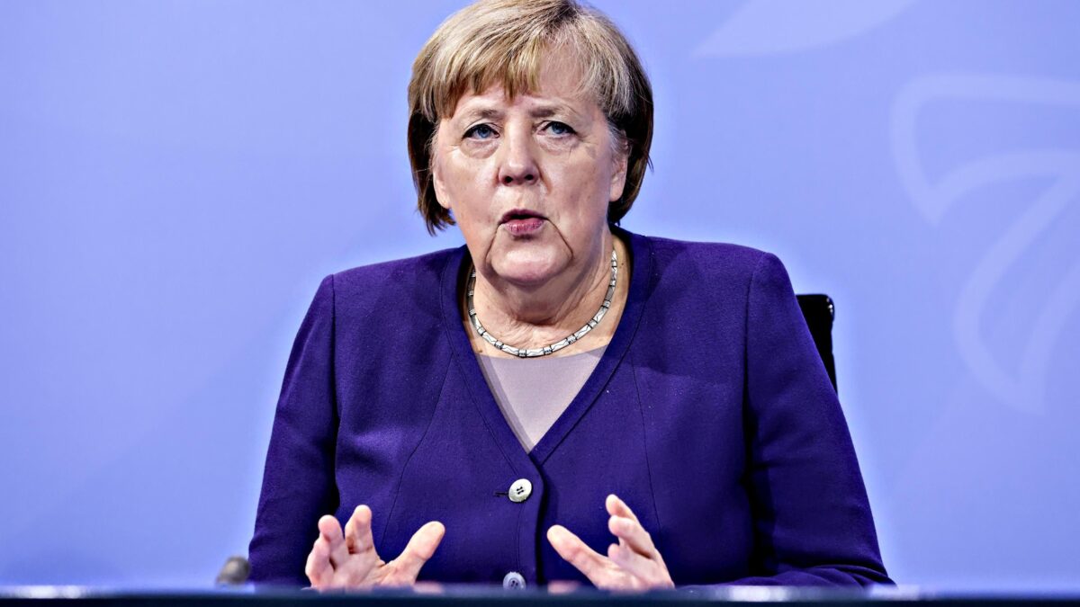 Il gas, la finanza, i Balcani. Così l’Ue targata Merkel ha reso più potente lo zar