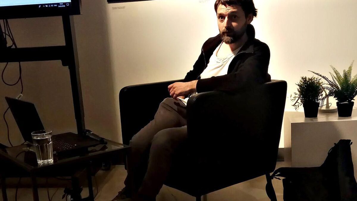 L’Italia bandisce persino il fotografo arrestato per l’opposizione a Putin