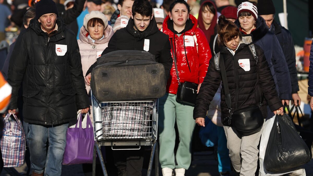 Profughi nelle mani delle coop che sfruttano gli immigrati