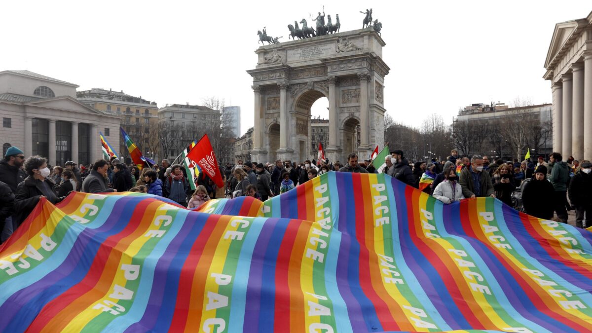 Fragili e smidollati, hanno subappaltato la lotta alla paura