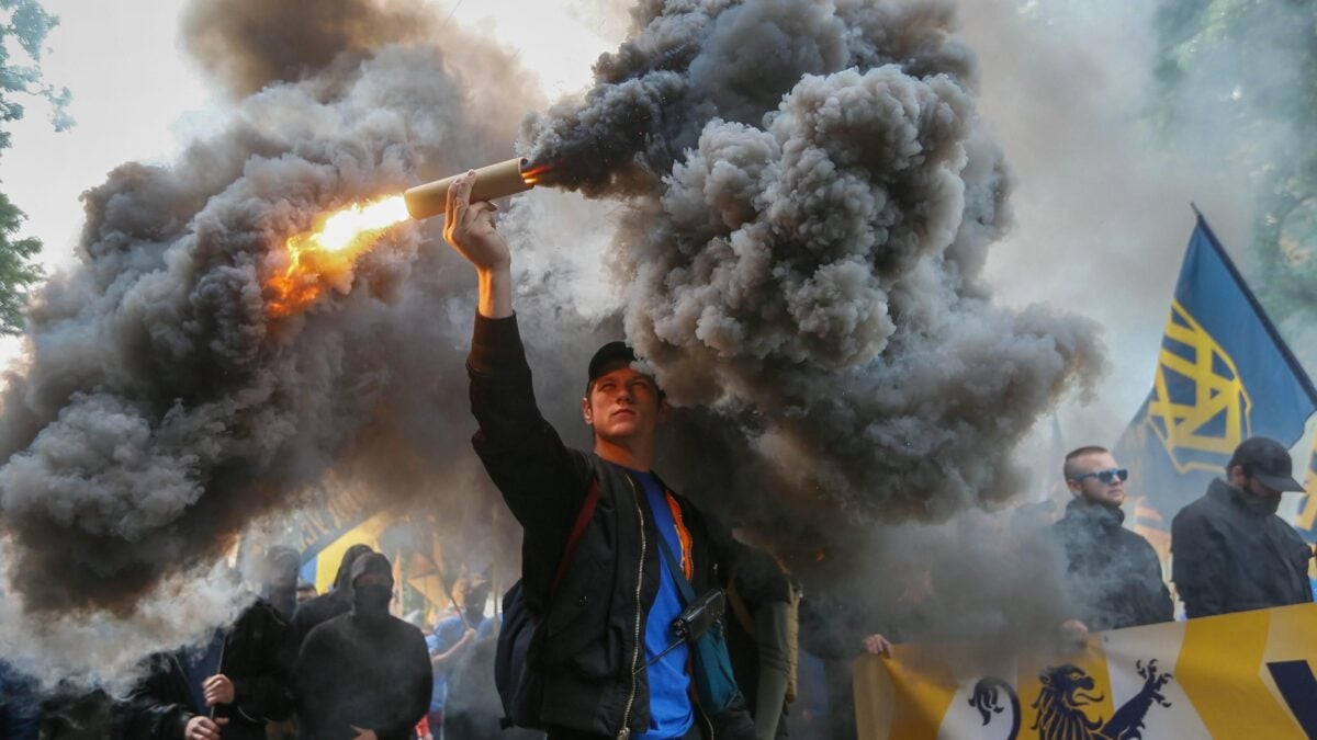 Adesso nel gruppo «Repubblica» si sono inventati i nazisti «perbene»