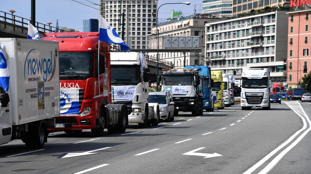 Rivolta dei Tir sardi: cargo bloccati