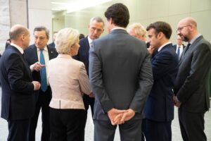 L’Ue s’impegna a comprare gas Usa. Ma non basterà a sganciarci dallo zar
