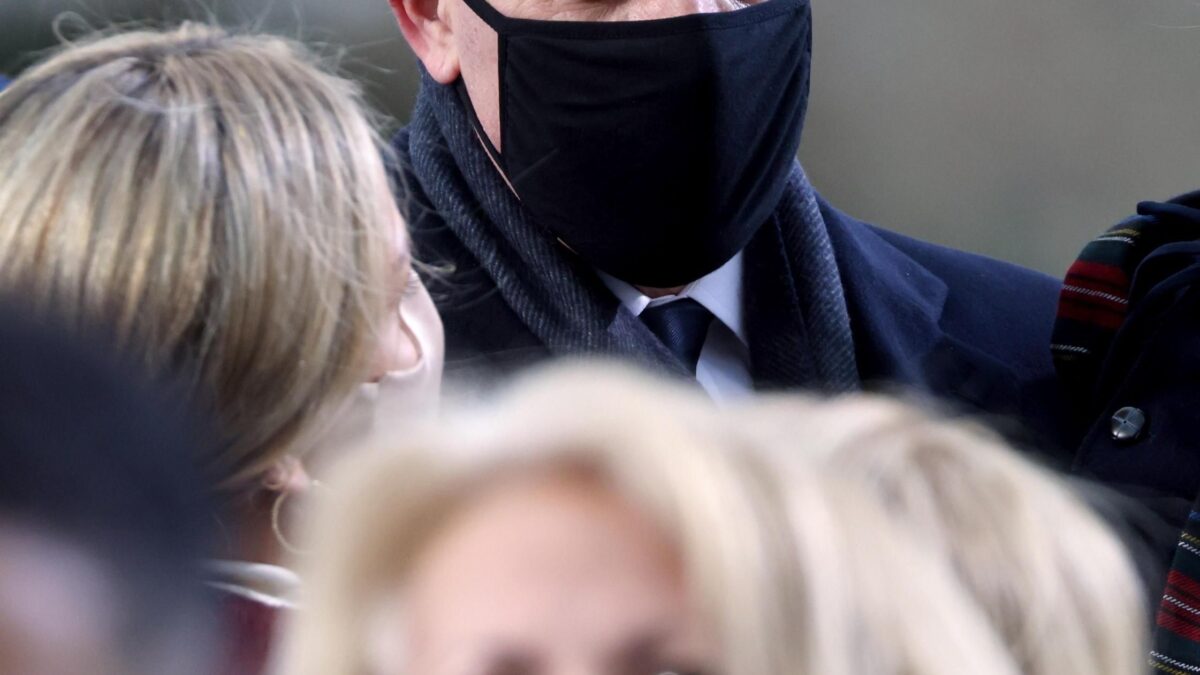 «Biden Jr finanziava i biolaboratori di Kiev»