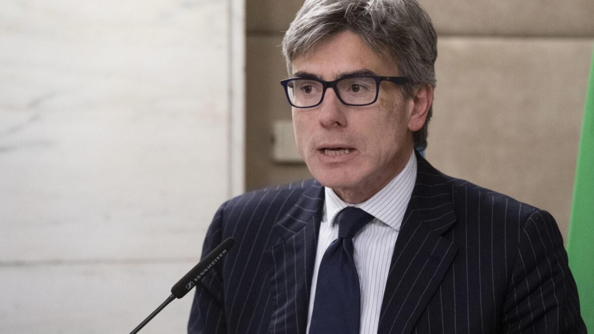 La vendita di Sace vale mezza Aspi. Semaforo verde ai prestiti di Stato