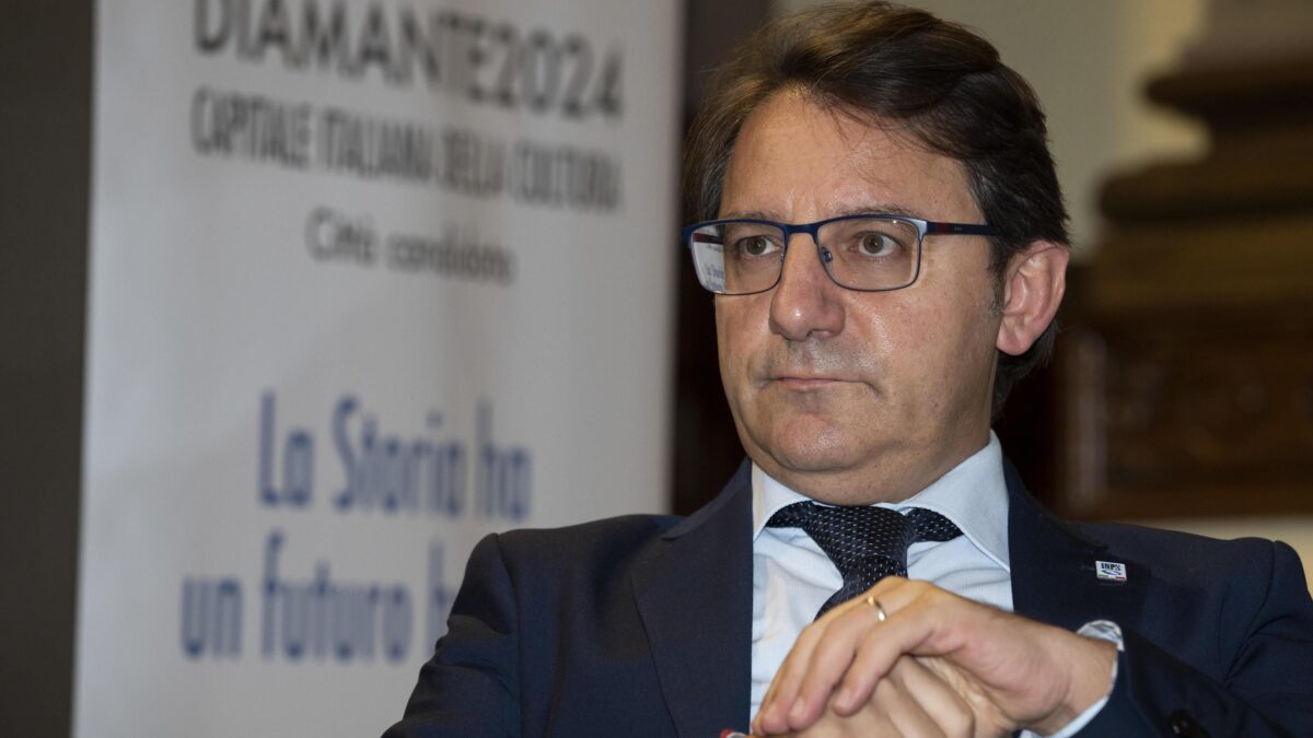 Tridico sa assumere solo manager. Ai call center «taglia» le telefonate