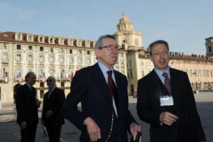 Sergio Romano: «Un’Ucraina neutrale. Solo così si potrà porre fine alla guerra»