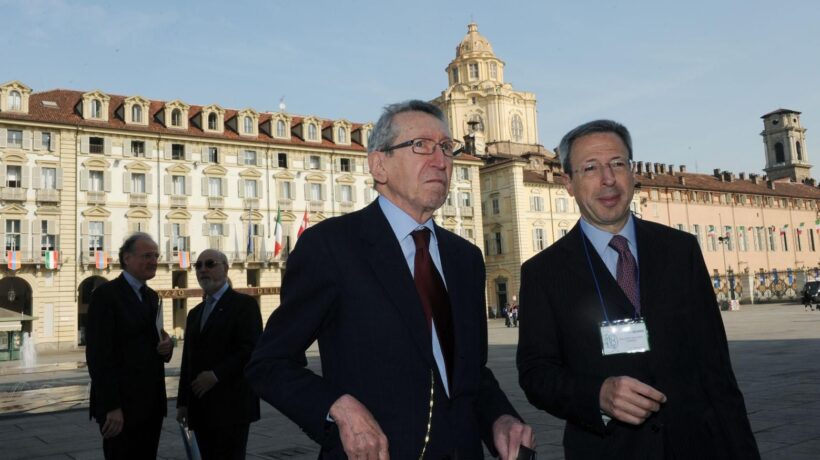 Sergio Romano: «Un’Ucraina neutrale. Solo così si potrà porre fine alla guerra»