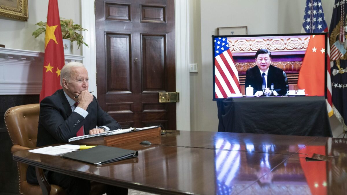 Siamo a un passo dal precipizio. L’America ora tratta con la Cina