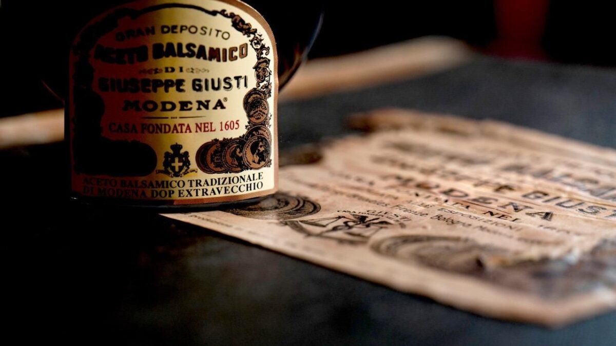 Aceto balsamico. Tra la Dop e l’Igp il nettare d’Emilia va alla conquista dei buongustai