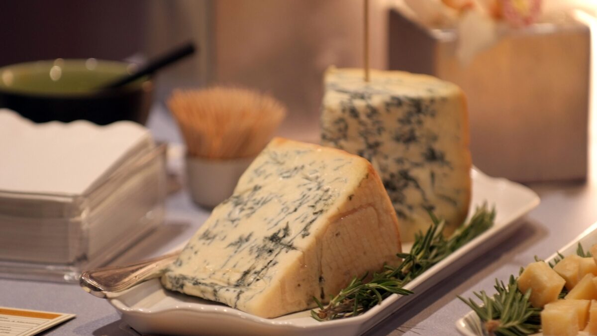 Gorgonzola, più puzza più è buono. E anche la digestione ringrazia