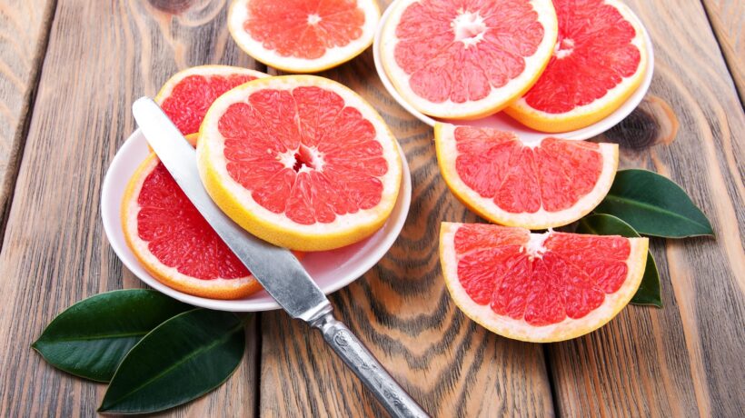 Pompelmo rosa. Disseta e protegge da cancro e colesterolo