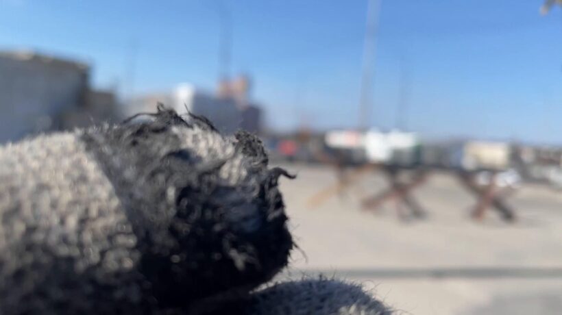 Reportage da Kiev. La distruzione dopo l’esplosione in un giardino