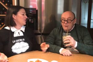 Le pillole di galateo di Petra e Carlo: come si beve una bibita o un cocktail