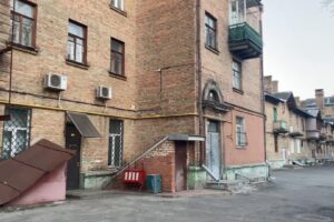 Reportage da Kiev. Viaggio all’interno di un bunker dell’epoca staliniana