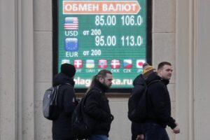 Dall’isolamento al panico bancomat. La strategia delle sanzioni «mirate»