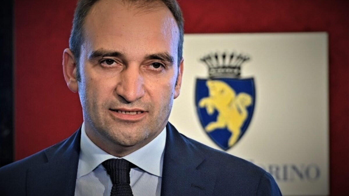Figuraccia del sindaco pd di Torino. Vuole fare il pieno di nomine all’Iren