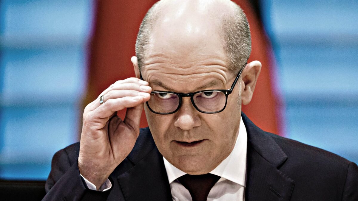 La Germania frena su Kiev in Europa e blocco all’import di petrolio russo