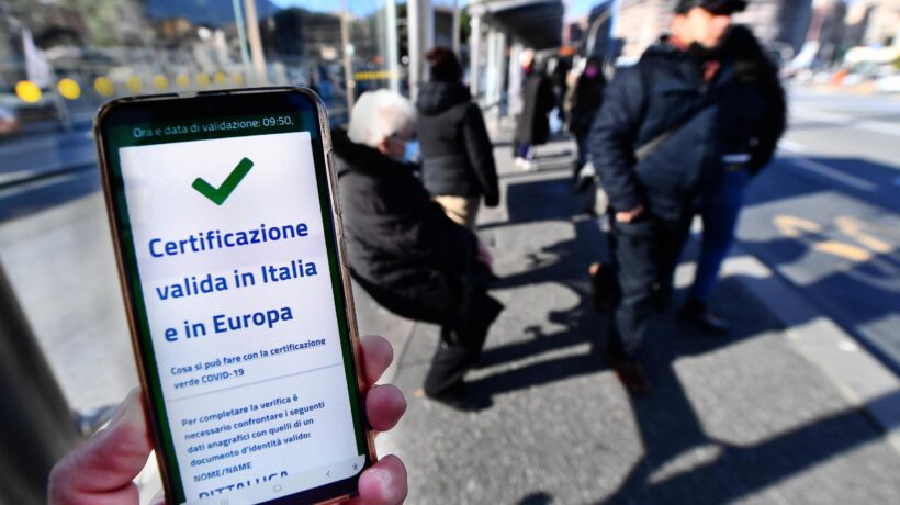 Ufficiale: il green pass è per sempre. Tra 18 mesi la proroga  automatica