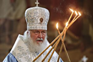 I media usano Kirill per trasformare la guerra in Ucraina in scontro di civiltà