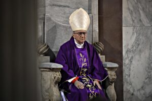 Parolin detta l’agenda ai cattolici in politica