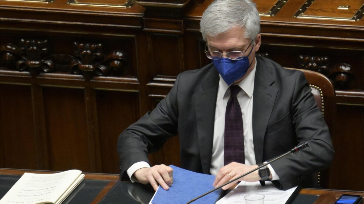 Dal miliardo di tasse incassate in più arriva lo sconto farsa sulla benzina