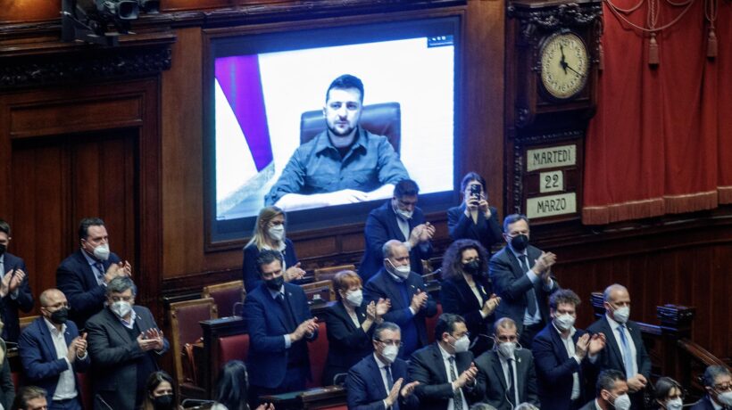 In Aula Draghi più falco di Zelensky che glissa sulle armi e la no fly zone