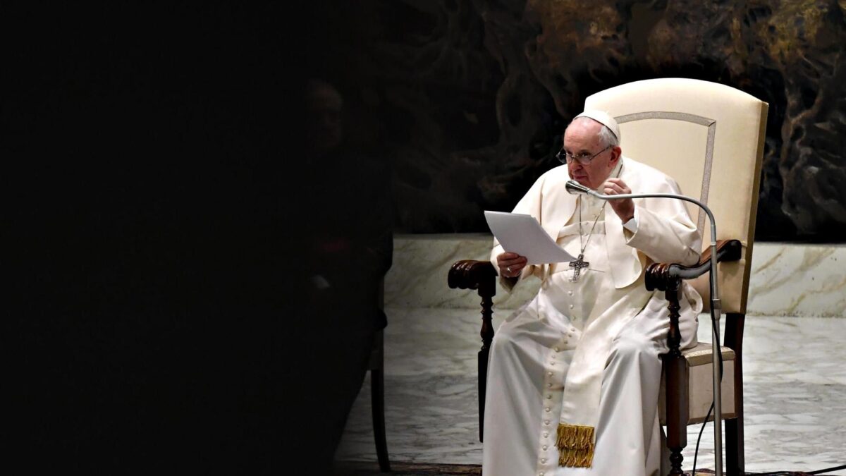 Il Papa adesso fa sul serio e Zelensky cambia registro