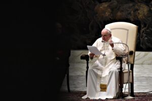 Il Papa adesso fa sul serio e Zelensky cambia registro