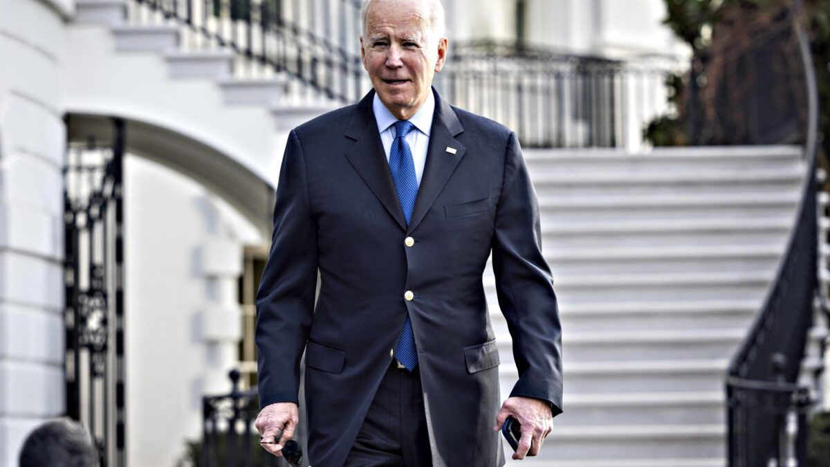 Biden inizia il tour in Europa e fa subito l’incendiario: «Rafforzare la Nato a Est»