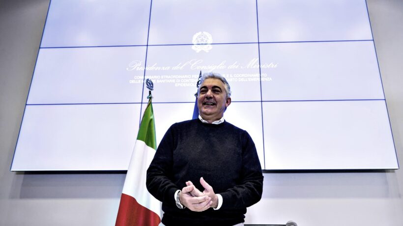 Mascherine cinesi non conformi: Arcuri verso il processo