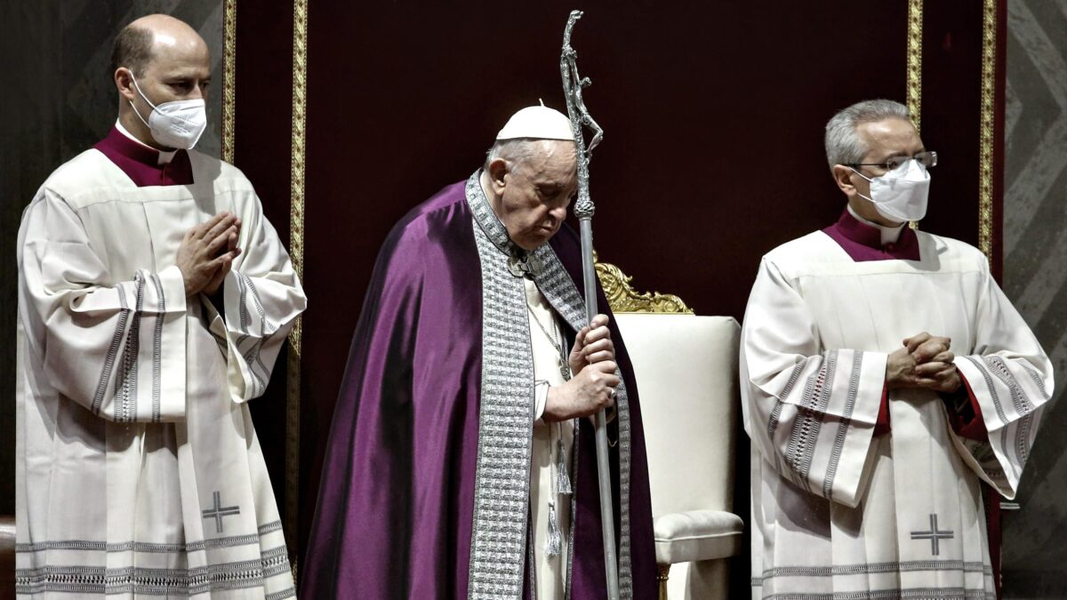L’«arma» del Papa: un mondo in preghiera