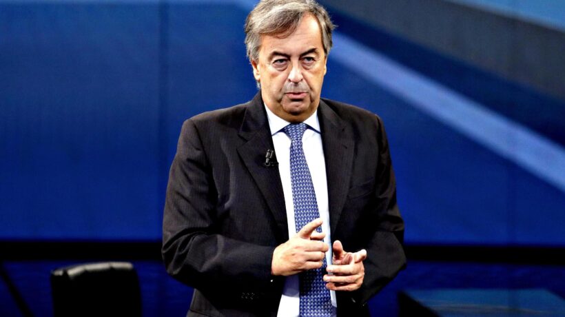 Burioni vuole rifarsi la verginità sul Covid